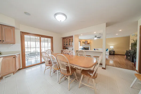 $595,000 | 1016 Michael Lane, West Frankfort, IL 62896