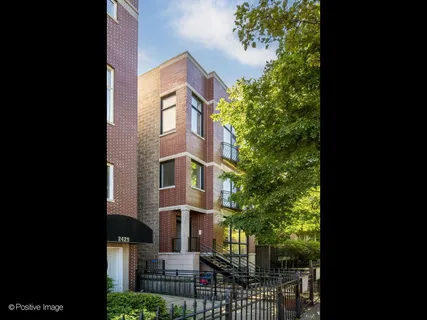 $450,000 | 2431 West Walton Street, Unit 2, Chicago, IL 60622
