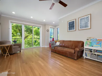 $450,000 | 2431 West Walton Street, Unit 2, Chicago, IL 60622