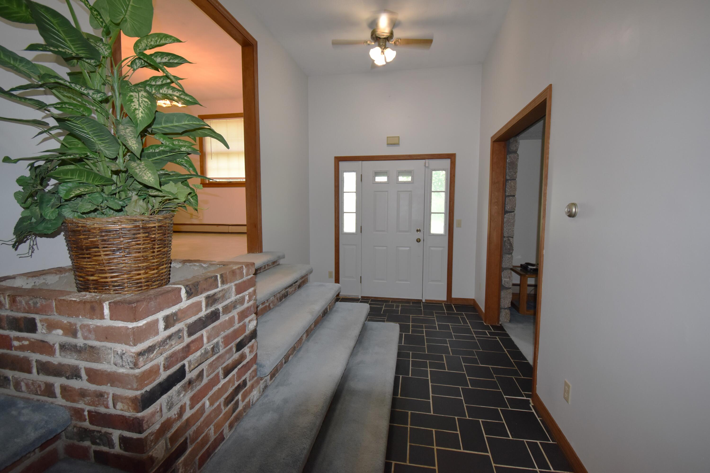 94 Blaisdell Road Newport, ME 04953 - Photo 28 of 125 8l