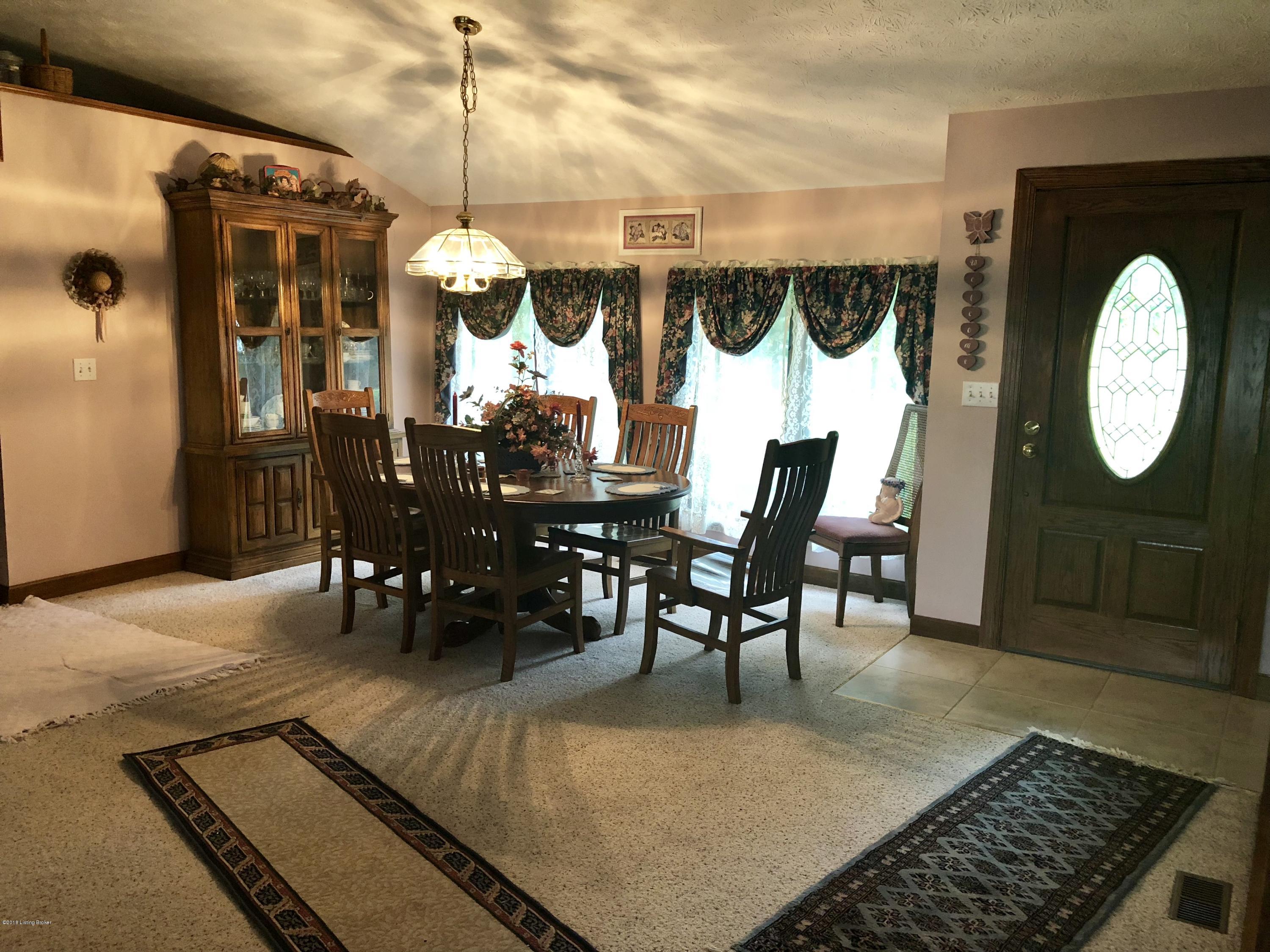 617 North Hopewell Church Road Fordsville, KY 42343 - Photo 5 of 116 5