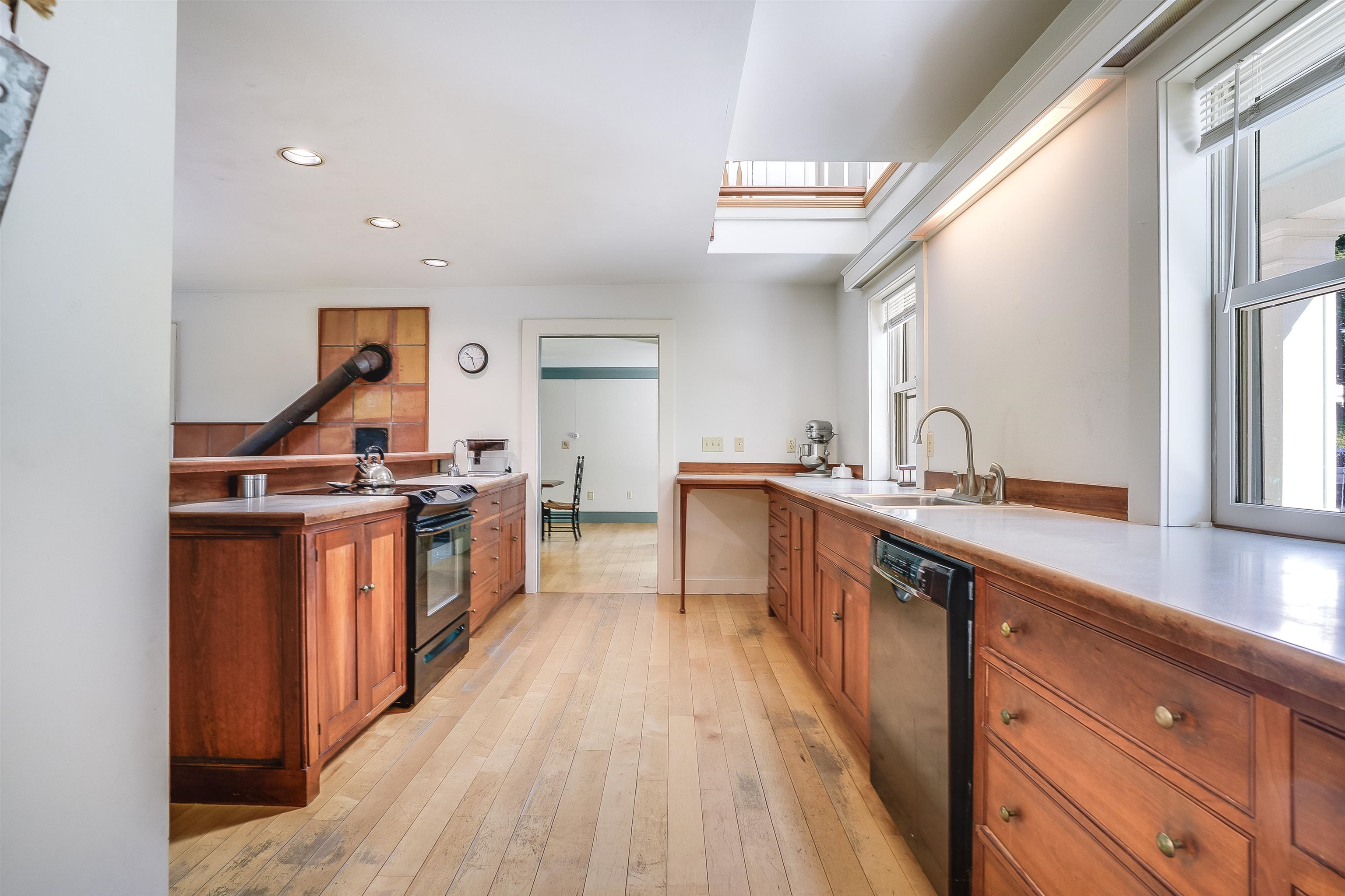 3 Elm Hill Road Peterborough, NH 03458 - Photo 5 of 45