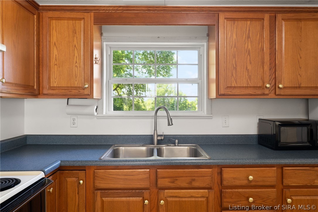 3359 East Riley Road Floyds Knobs, IN 47119 - Photo 16 of 27