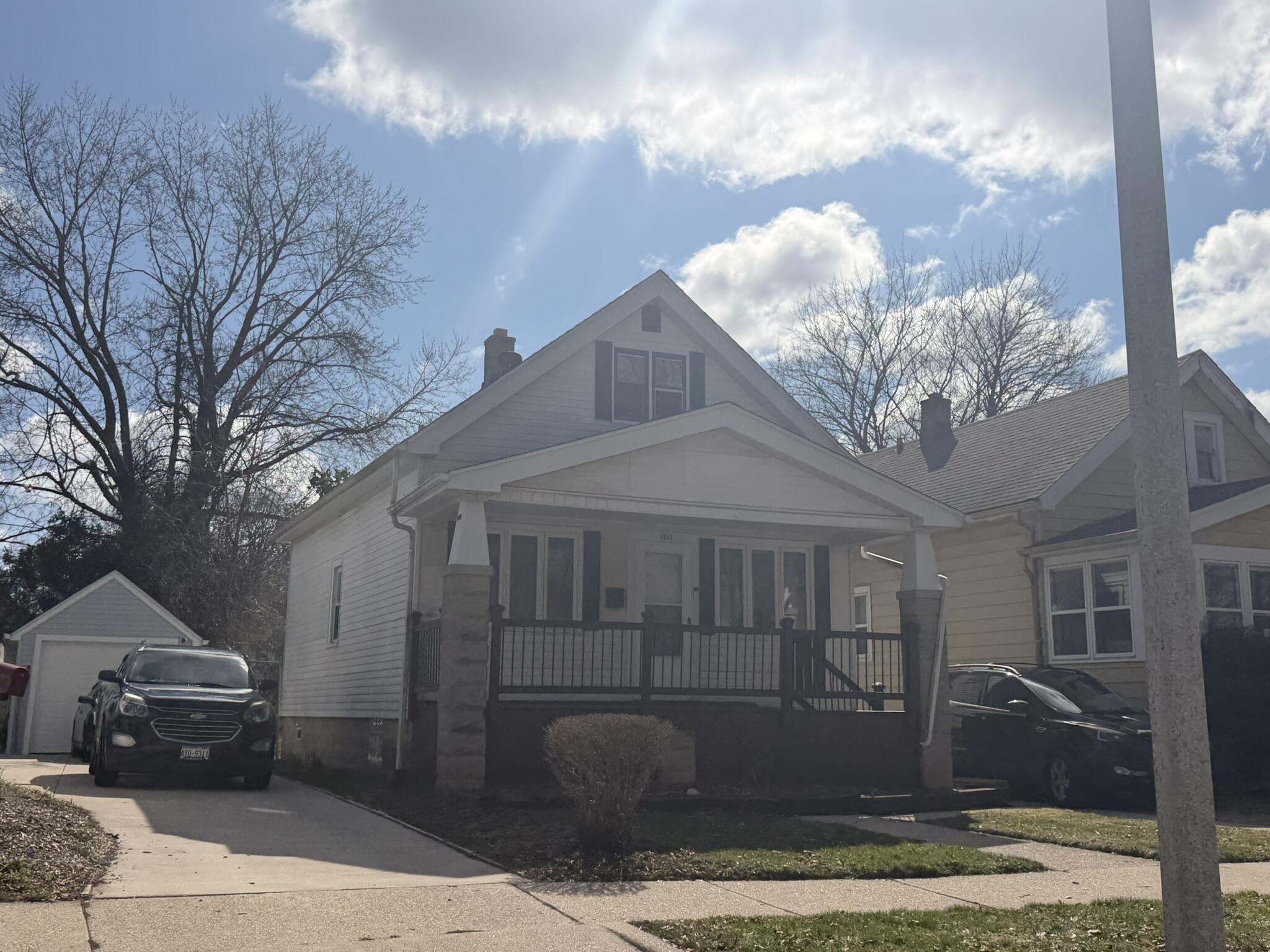 5954 North 39th Street Milwaukee, WI 53209 - Photo 3 of 3 IMG_1982