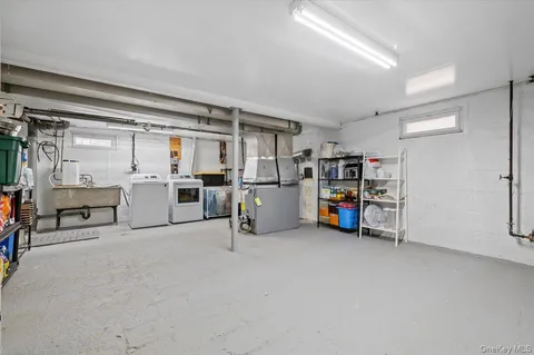 a view of a storage & utility room