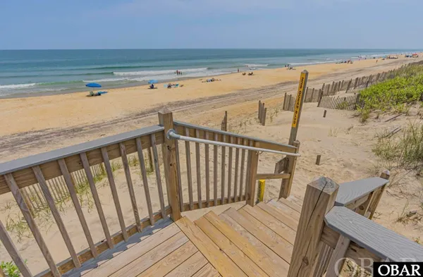 $399,000 | 5 Live Oak Lane, Southern Shores, NC 27949