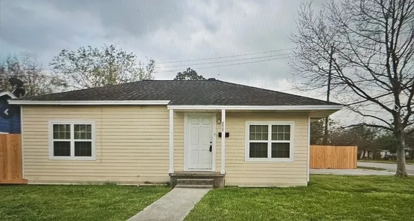 $1,900 | 2017 3rd Street, Galena Park, TX 77547