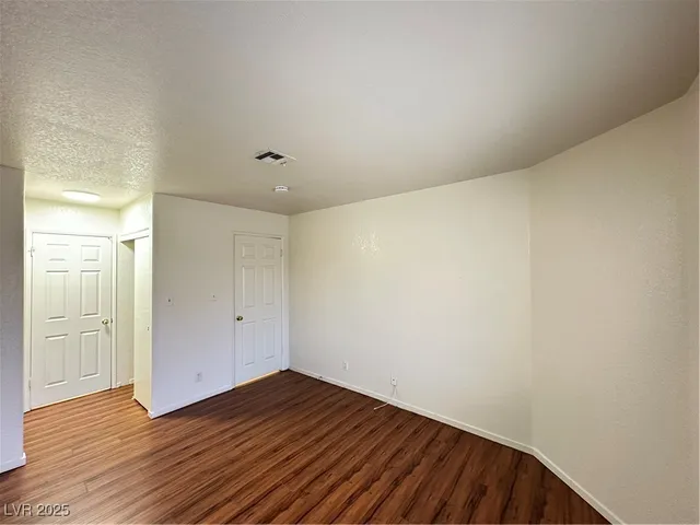 $1,440 | 5062 South Rainbow Boulevard, Unit 201, Las Vegas, NV 89118