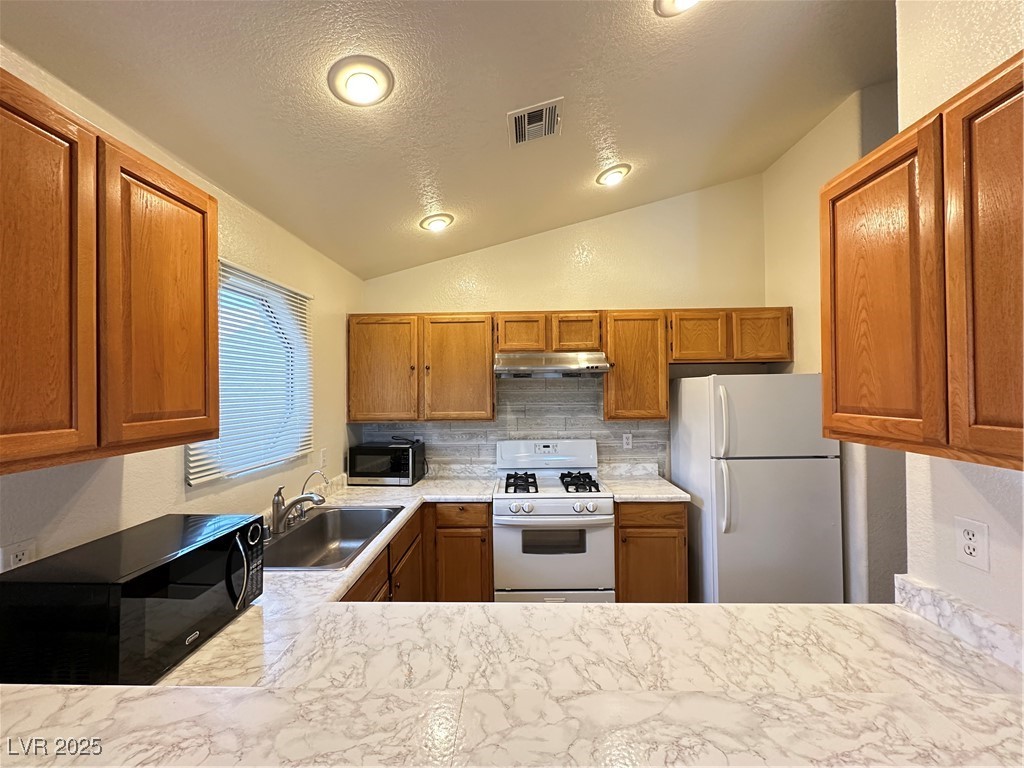 5062 South Rainbow Boulevard, Unit 201 Las Vegas, NV 89118 - Photo 4 of 13