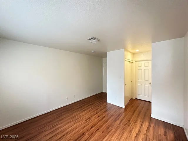 $1,440 | 5062 South Rainbow Boulevard, Unit 201, Las Vegas, NV 89118