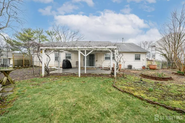 a view of a yard in front of a house