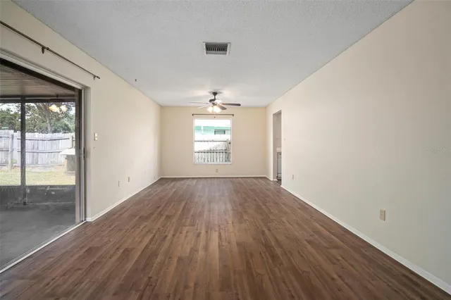 $350,000 | 810 Black Knight Drive, Valrico, FL 33594