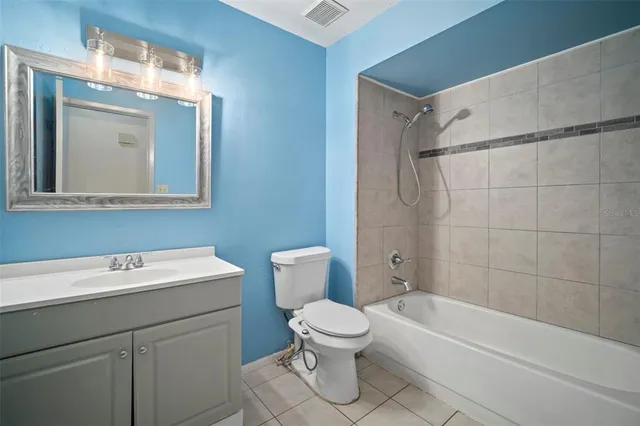 $350,000 | 810 Black Knight Drive, Valrico, FL 33594