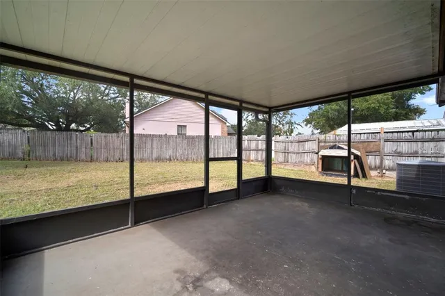 $350,000 | 810 Black Knight Drive, Valrico, FL 33594