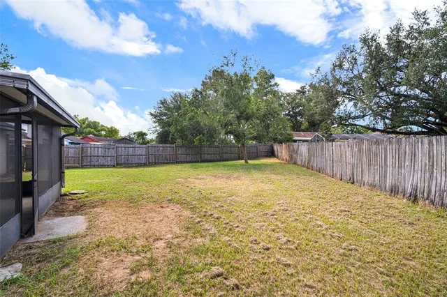 $350,000 | 810 Black Knight Drive, Valrico, FL 33594