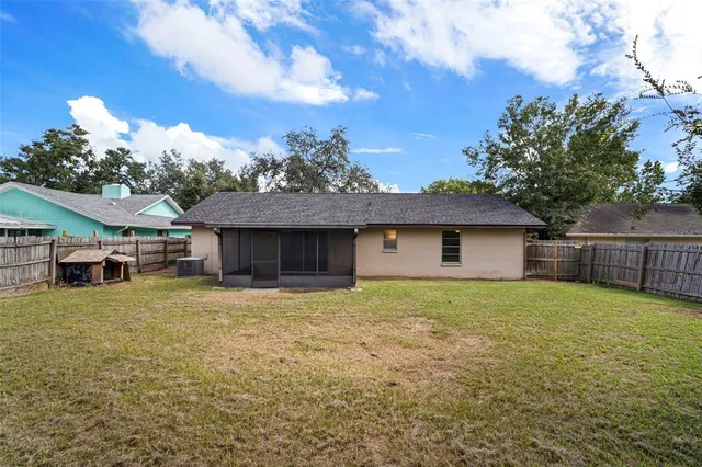 $350,000 | 810 Black Knight Drive, Valrico, FL 33594