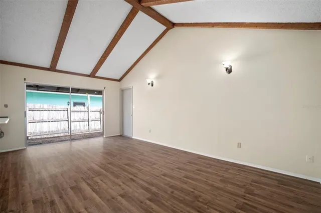 $350,000 | 810 Black Knight Drive, Valrico, FL 33594