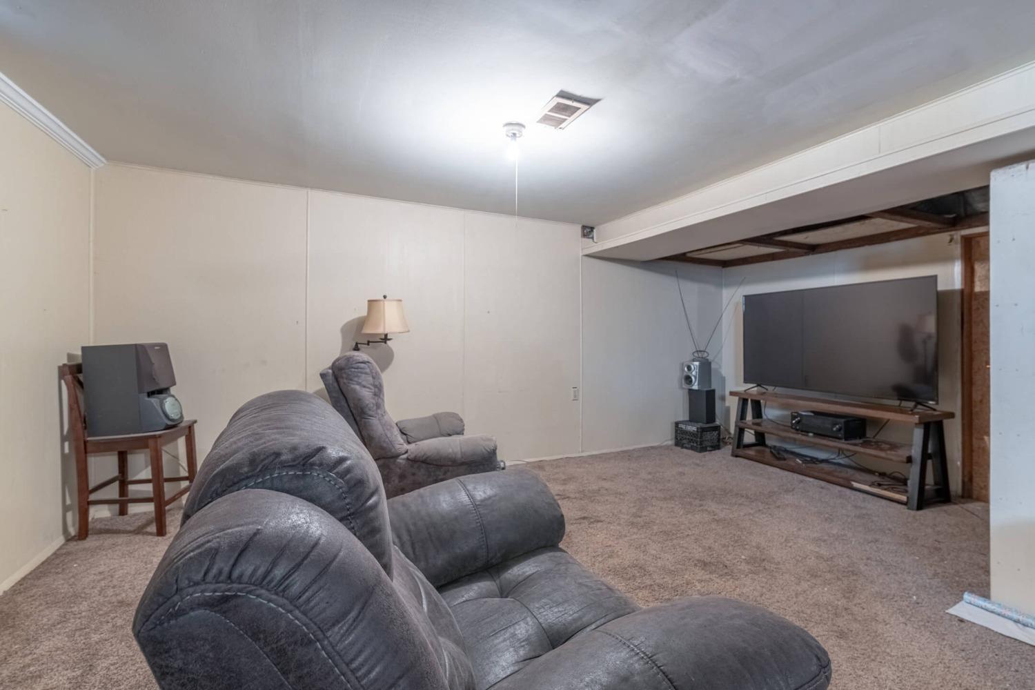 106 Marshall Road Middletown, OH 45042 - Photo 17 of 26 Gallery Image 17