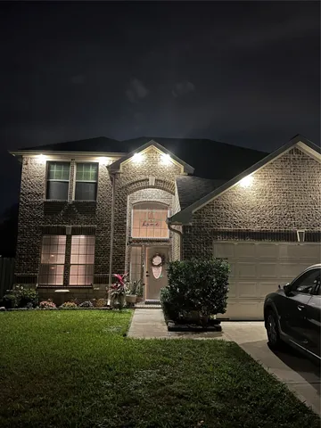 a view of a porch in front of house