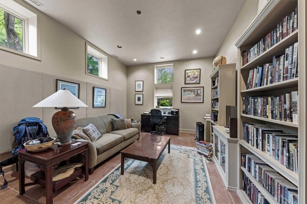 12503 Overbrook Road Leawood, KS 66209 - Photo 27 of 33