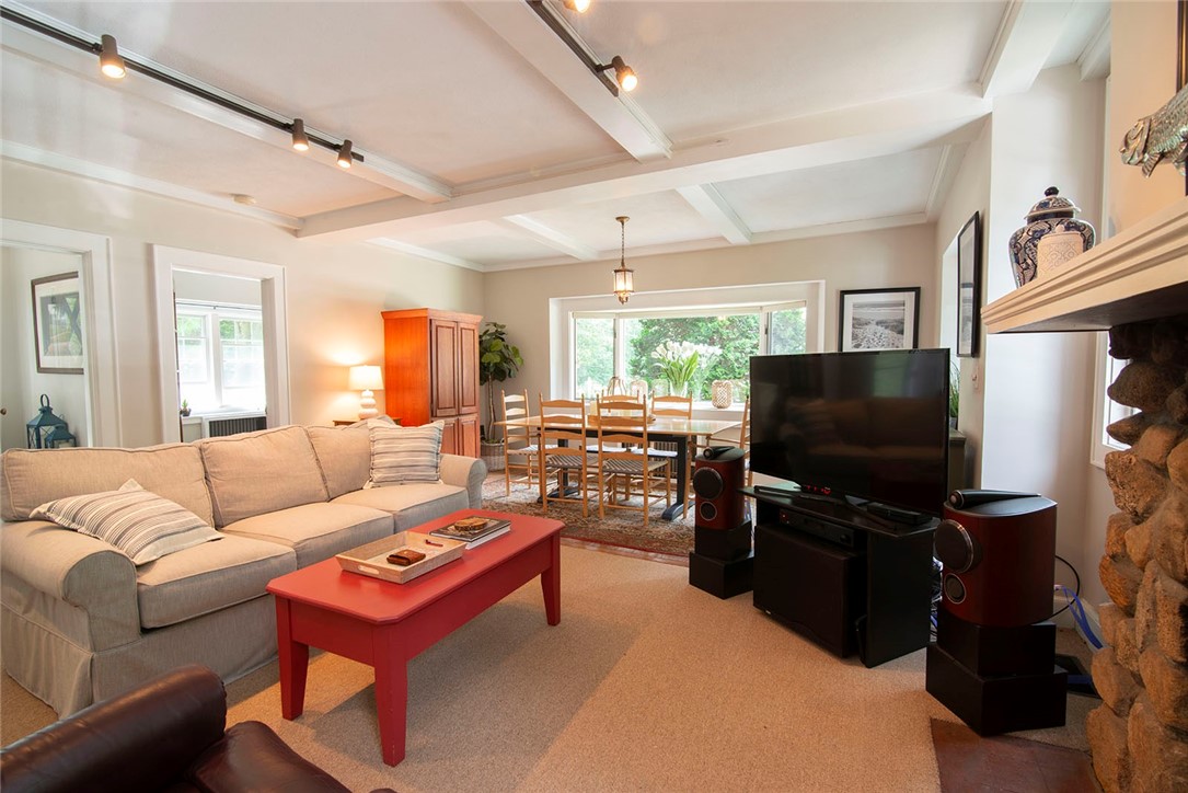 26 Wagner Road Westerly, RI 02891 - Photo 13 of 31