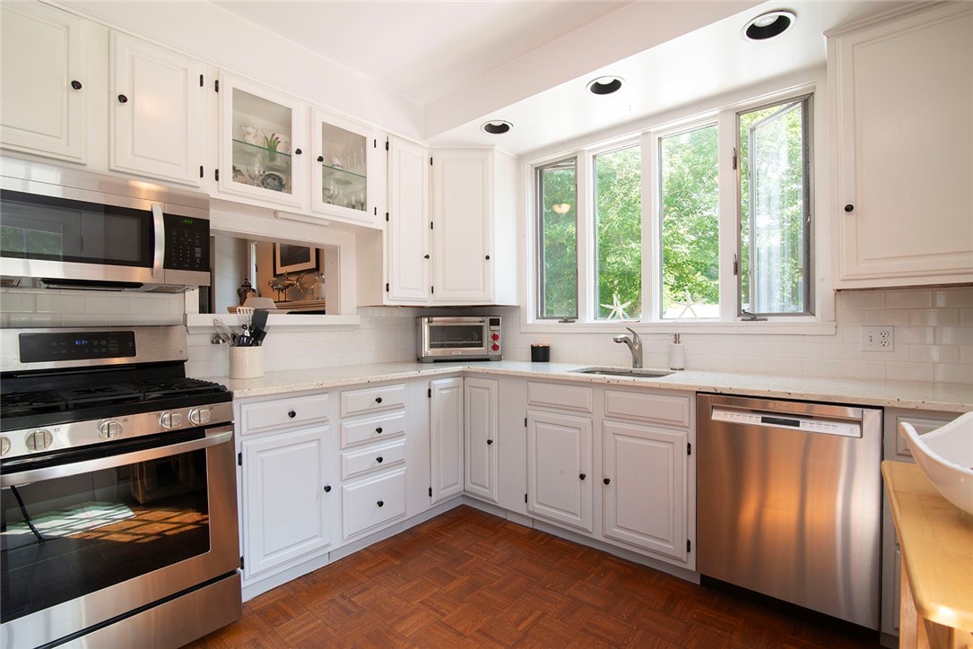 26 Wagner Road Westerly, RI 02891 - Photo 22 of 31