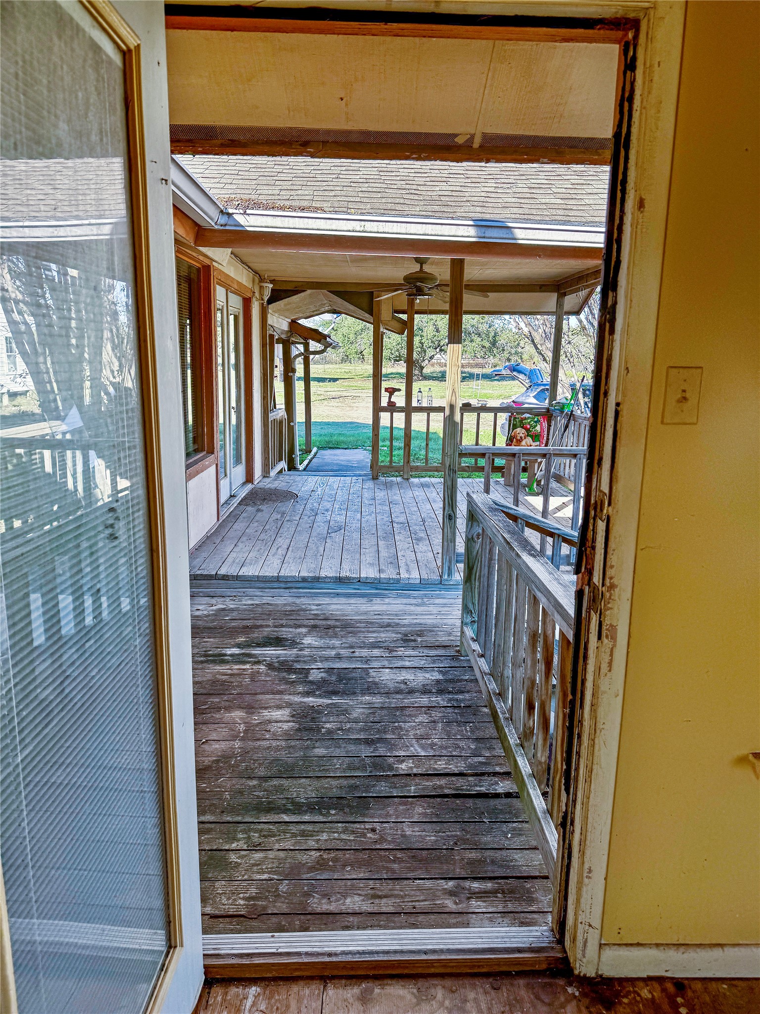 4672 Rakowitz Road Adkins, TX 78101 - Photo 27 of 38 a view of staircase with large window