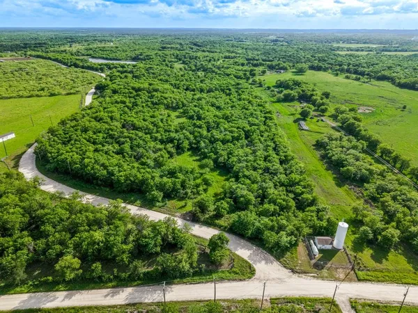 a view of a lush green field