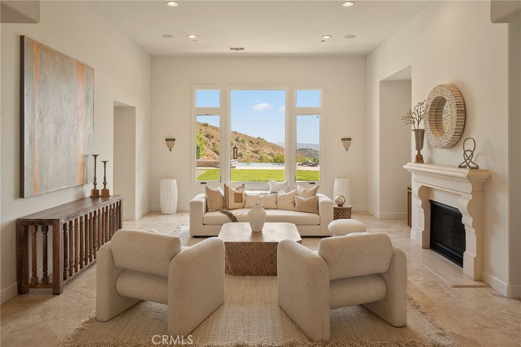 10727 West Stallion Ranch Road Shadow Hills, CA 91040 - Photo 4 of 43
