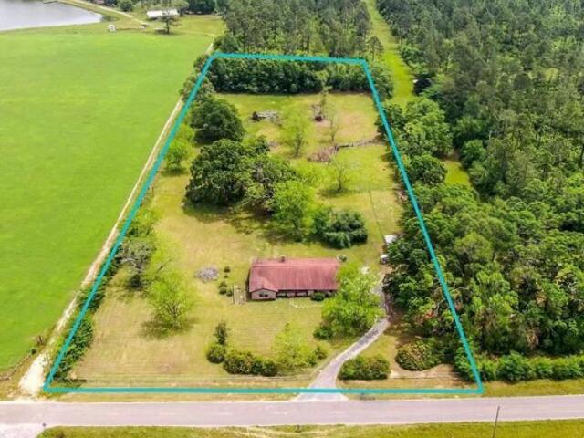 966 Crowder Road DeFuniak Springs, FL 32433 - Photo 1 of 44 Welcome Home!