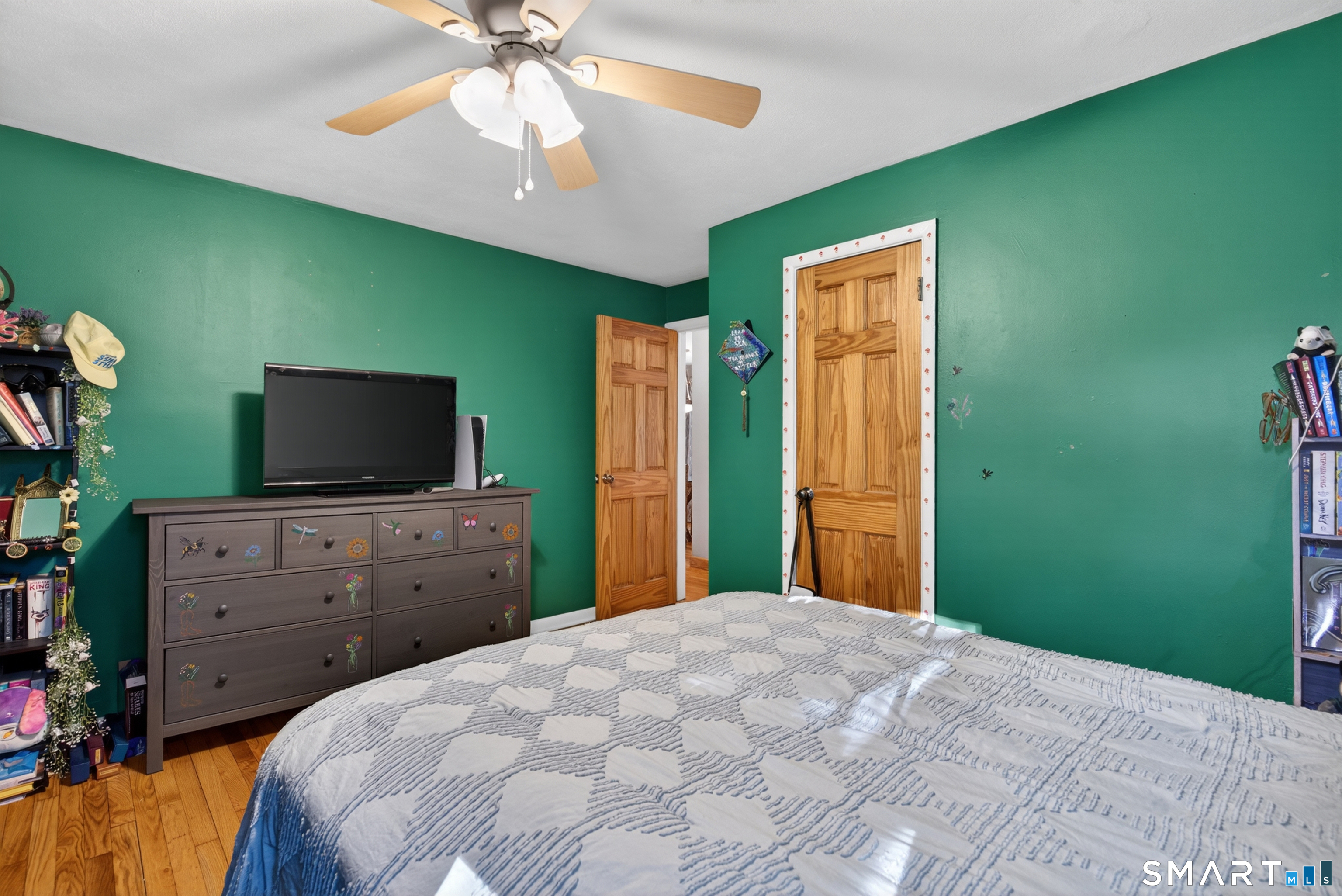 37 Dunbar Road Milford, CT 06460 - Photo 18 of 34