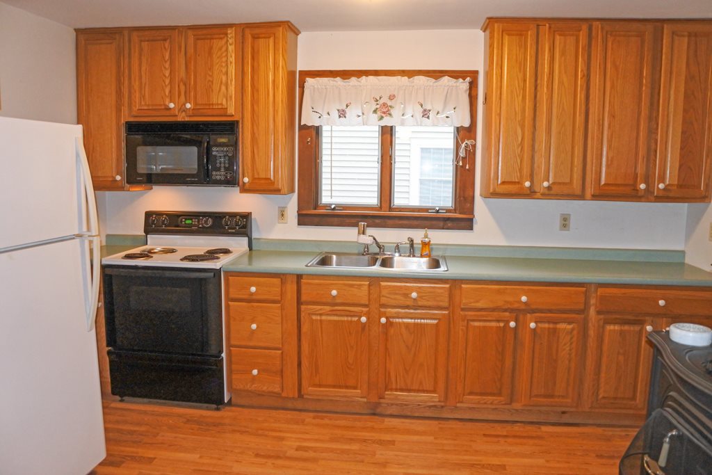 164 Granger Street Rutland, VT 05701 - Photo 2 of 40