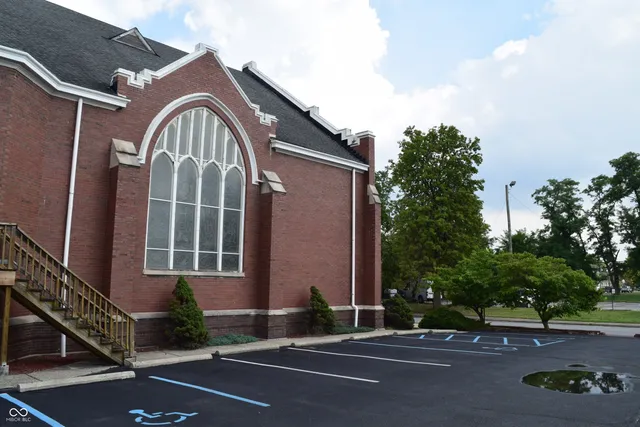 $850,000 | 216 Parkway Avenue, Indianapolis, IN 46225