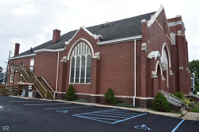 $850,000 | 216 Parkway Avenue, Indianapolis, IN 46225