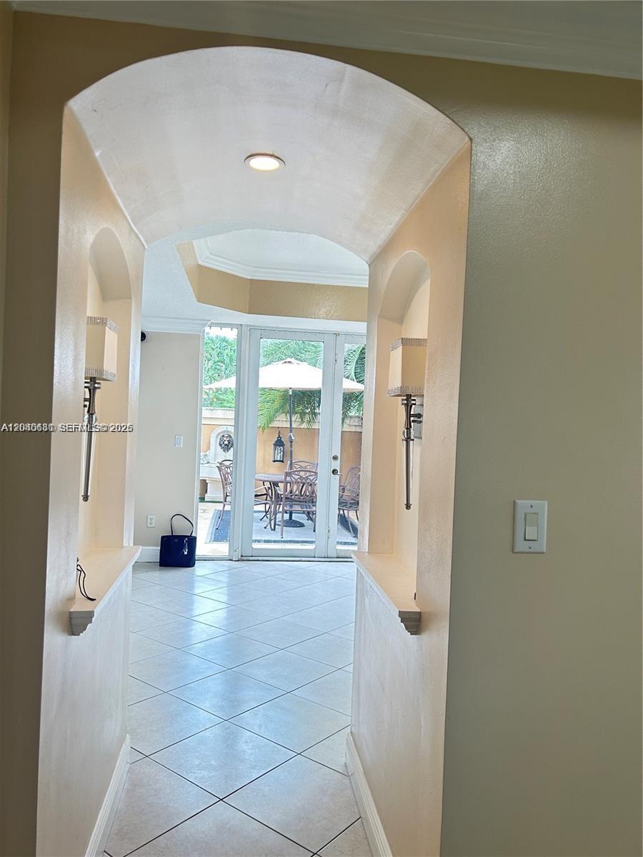 15201 Southwest 30th Terrace Miami, FL 33185 - Photo 9 of 16