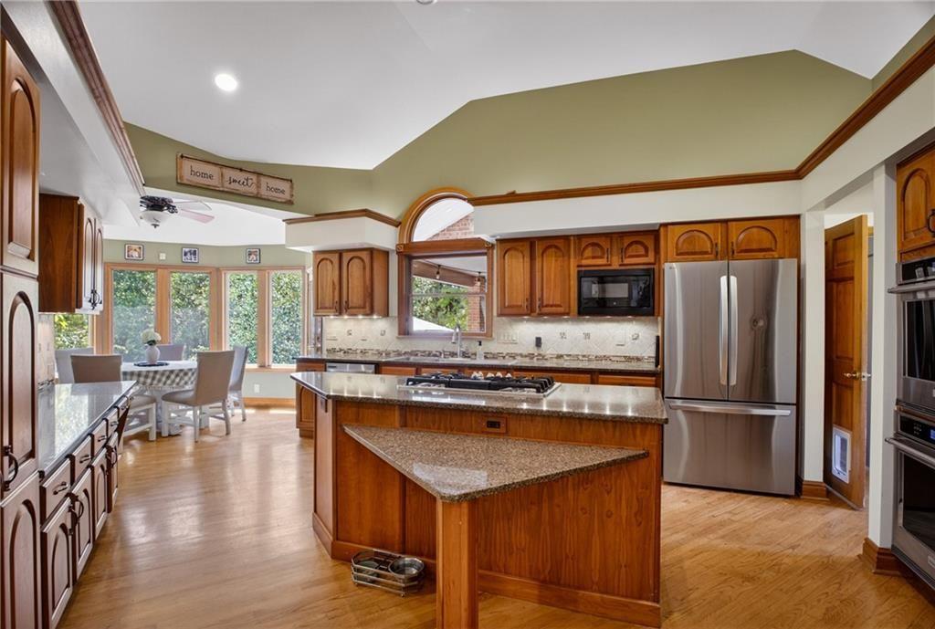 1034 Old Harper Road Crescent, PA 15046 - Photo 7 of 50