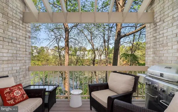 $515,000 | 11128 Boathouse Court, Unit 87, Reston, VA 20191