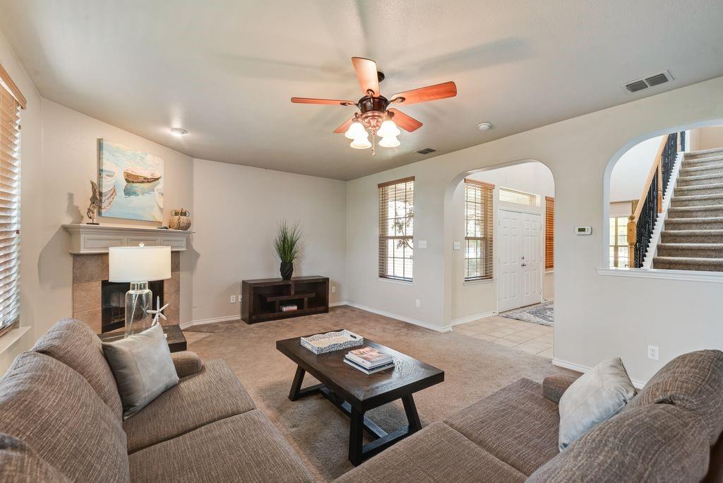 5841 Stone Mountain Road The Colony, TX 75056 - Photo 10 of 40