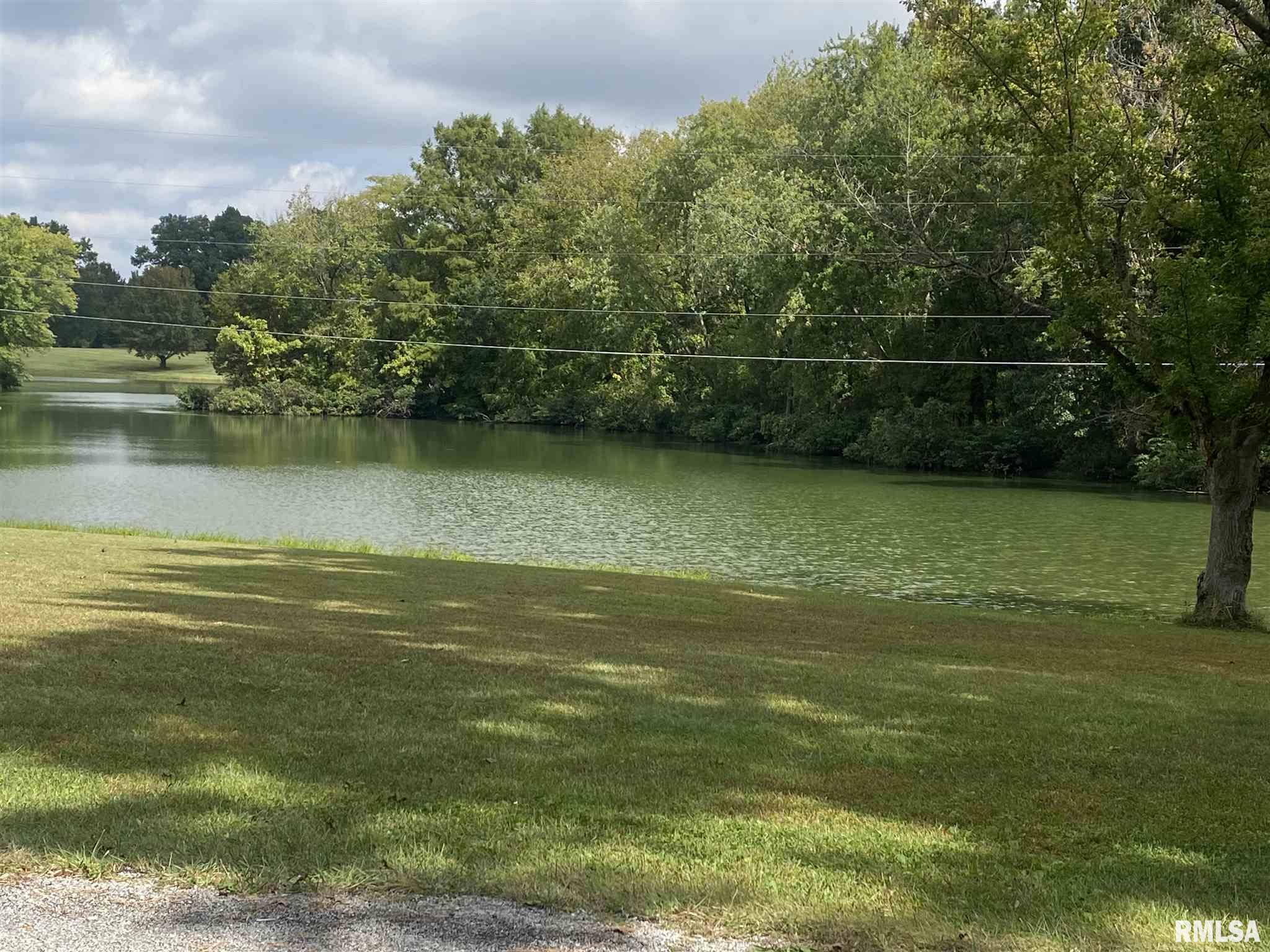 69 Fairway Vista Road Murphysboro, IL 62966 - Photo 2 of 16 Gallery Image 2
