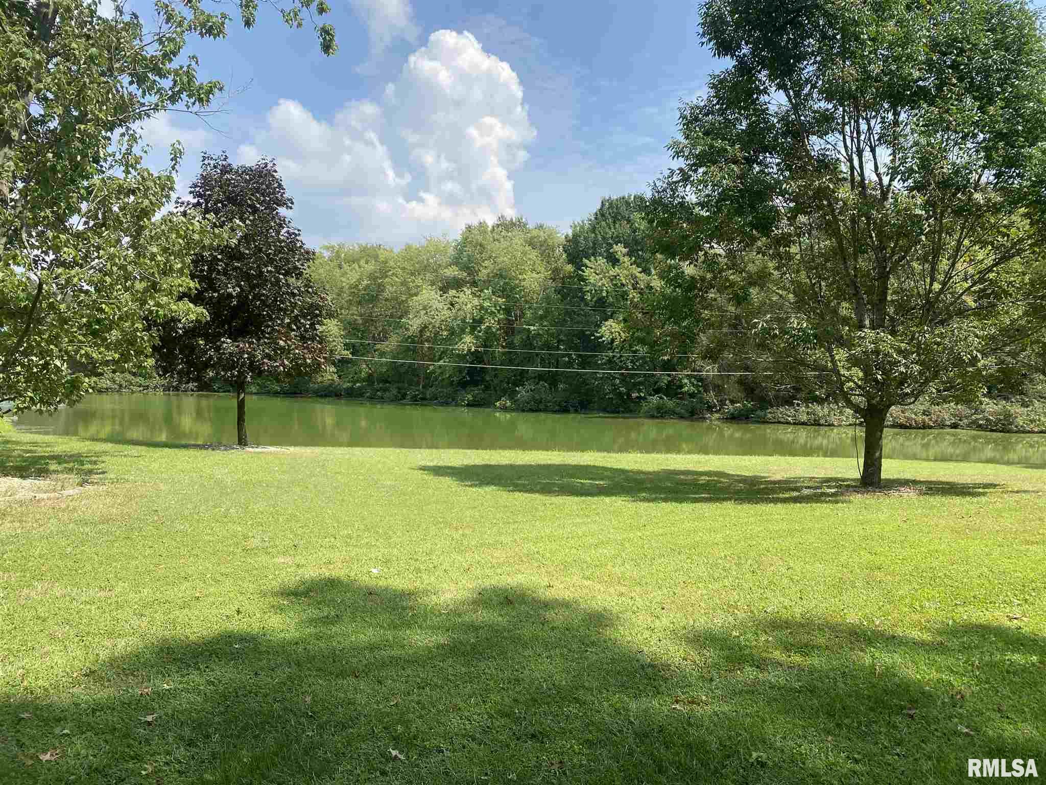 69 Fairway Vista Road Murphysboro, IL 62966 - Photo 3 of 16 Gallery Image 3