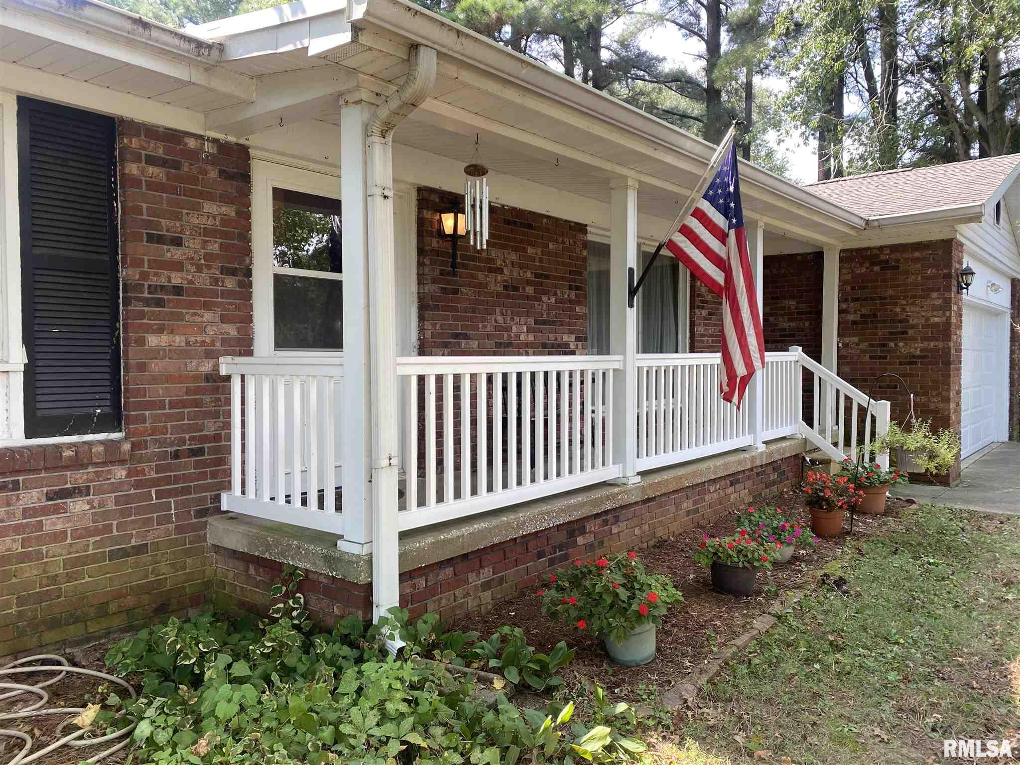69 Fairway Vista Road Murphysboro, IL 62966 - Photo 4 of 16 Gallery Image 4