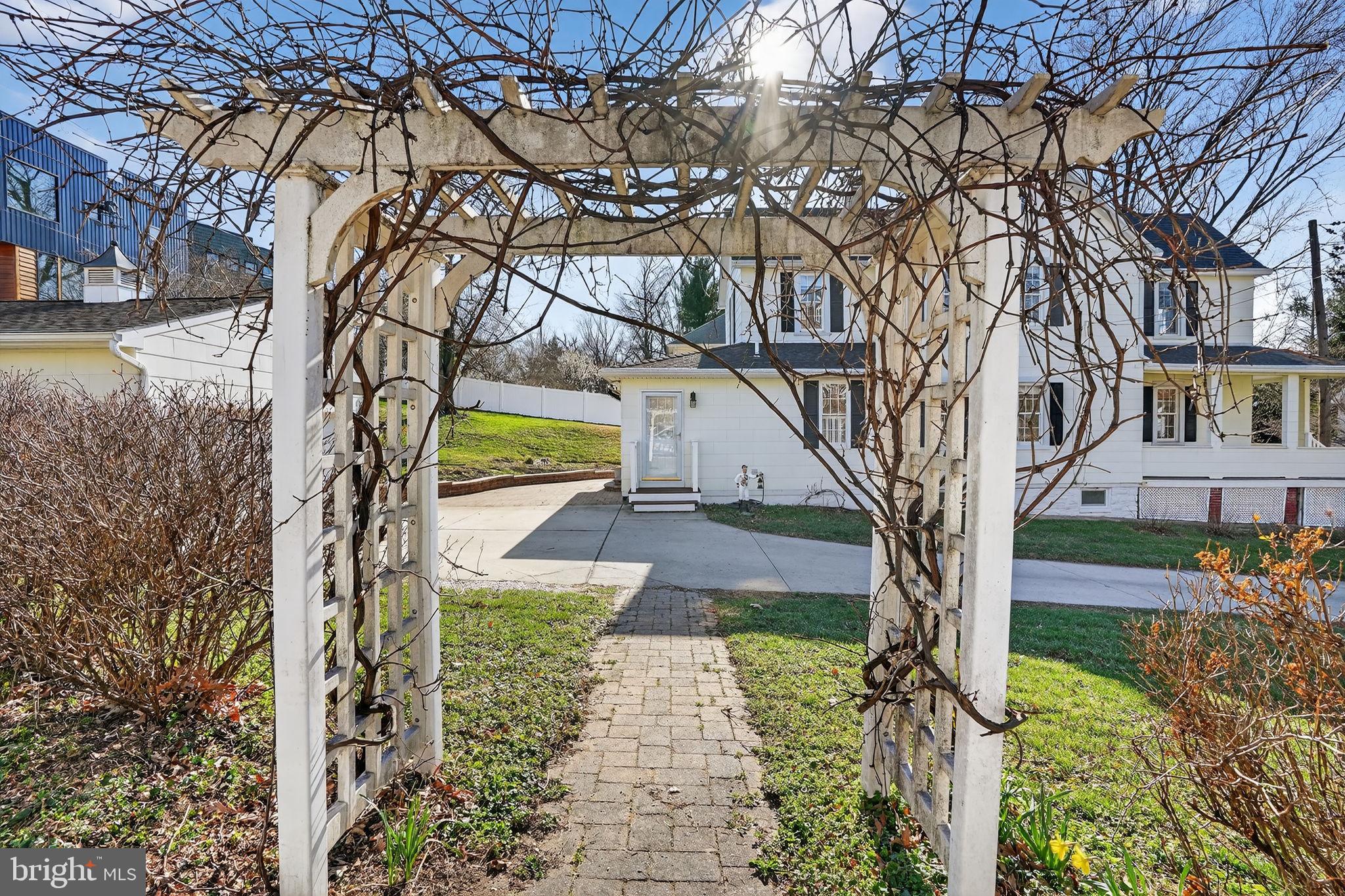 1007 Roland Heights Avenue Baltimore, MD 21211 - Photo 3 of 78 welcome home