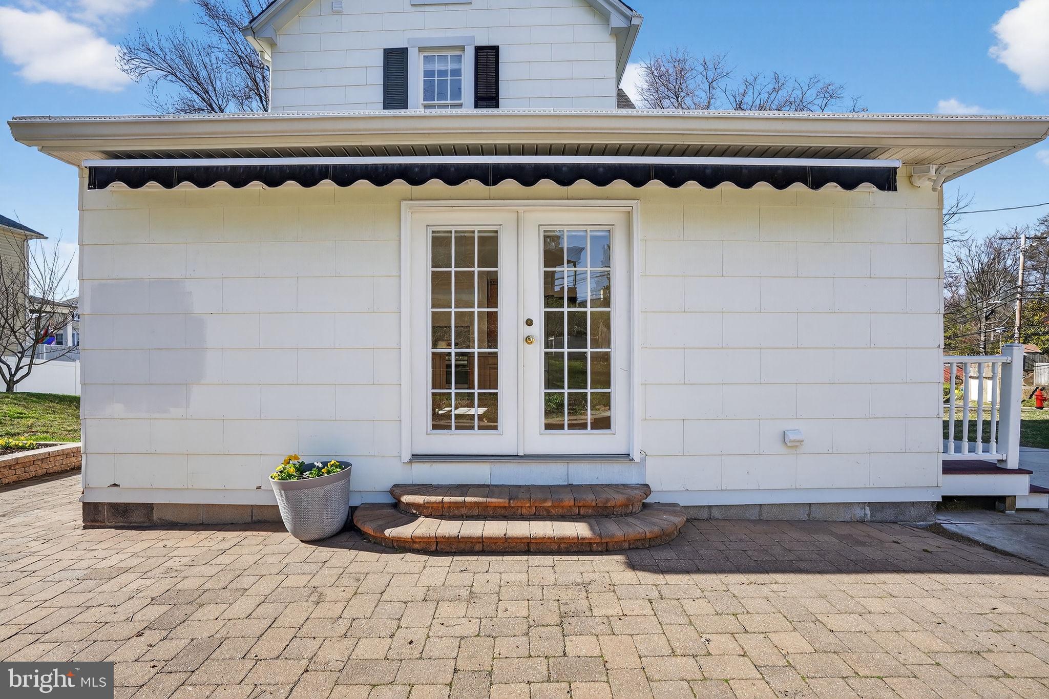 1007 Roland Heights Avenue Baltimore, MD 21211 - Photo 57 of 78 direct access from kitchen