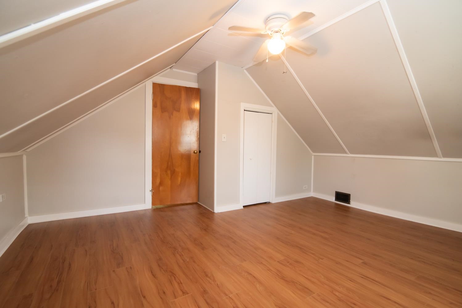 76 Charleston Avenue Manchester, NH 03102 - Photo 19 of 25