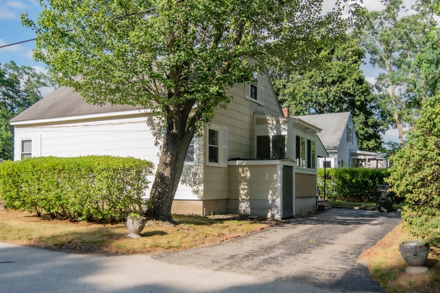 76 Charleston Avenue Manchester, NH 03102 - Photo 25 of 25