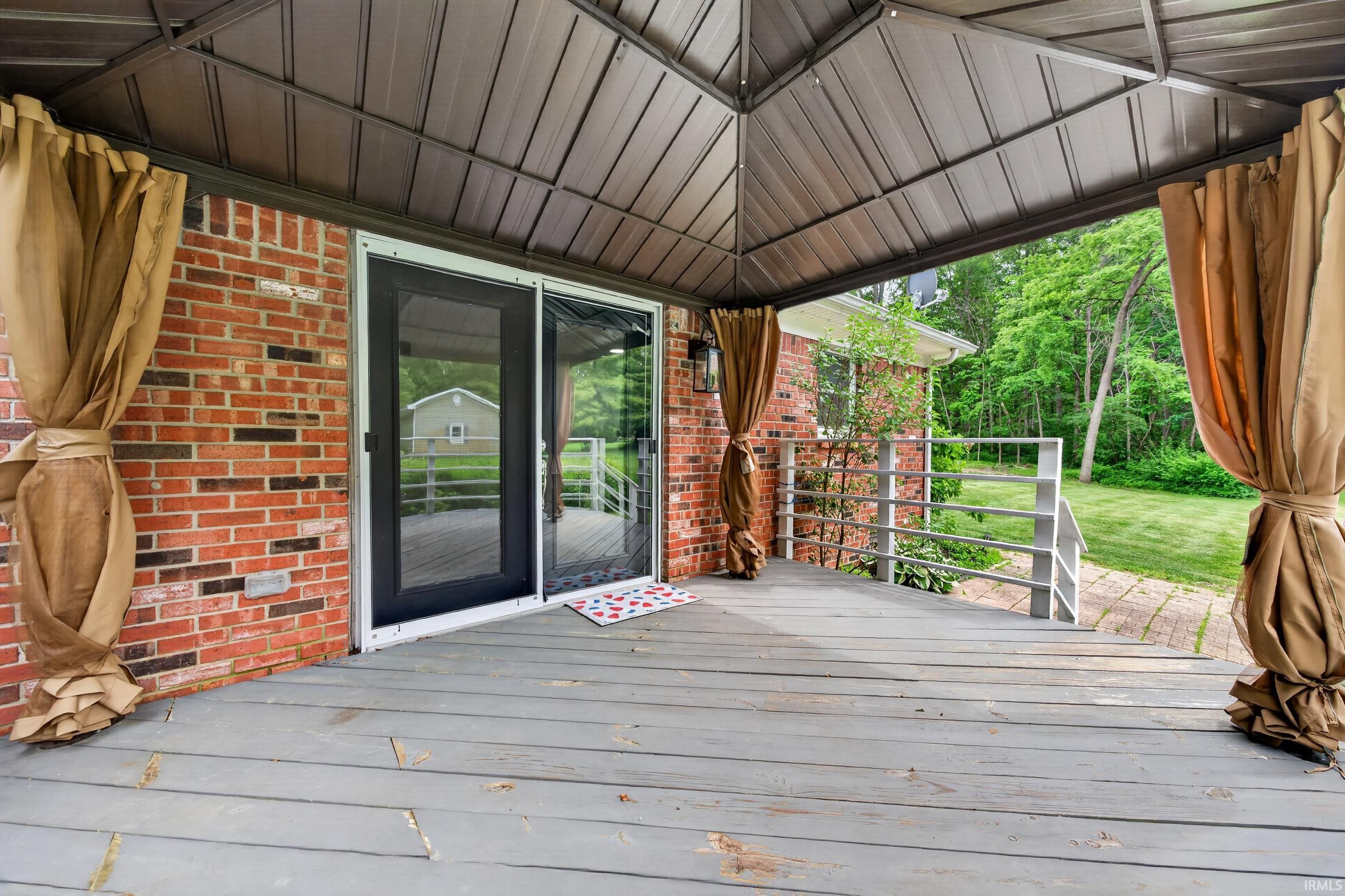 1836 Riverview Road Peru, IN 46970 - Photo 3 of 32