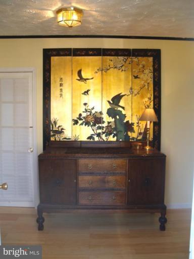 200 Park Road Riva, MD 21140 - Photo 8 of 20 Entrance / Foyer