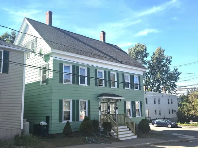 $919,900 | 4 Kossuth Street, Biddeford, ME 04005