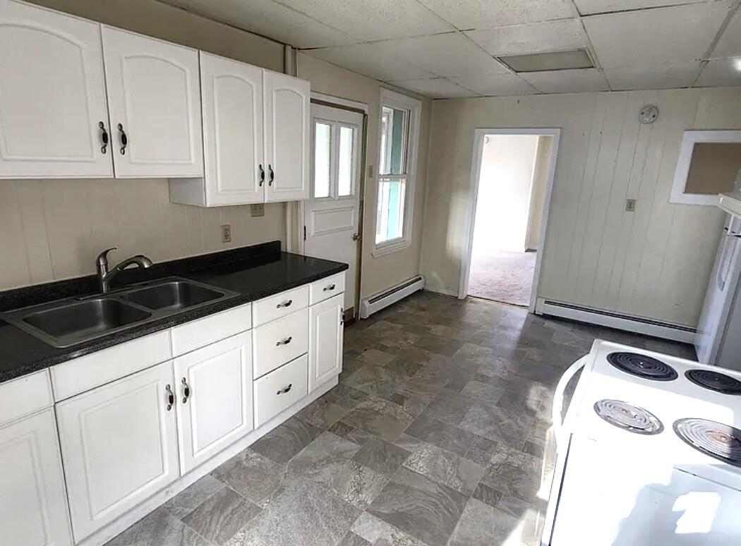 4 Kossuth Street Biddeford, ME 04005 - Photo 14 of 18 INTERIOR 10
