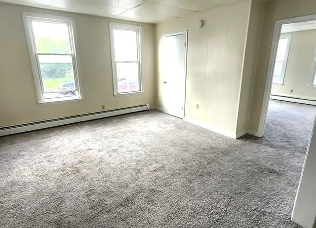 $919,900 | 4 Kossuth Street, Biddeford, ME 04005